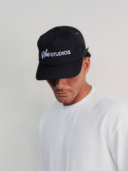 NOIR ESSENTIAL CAP