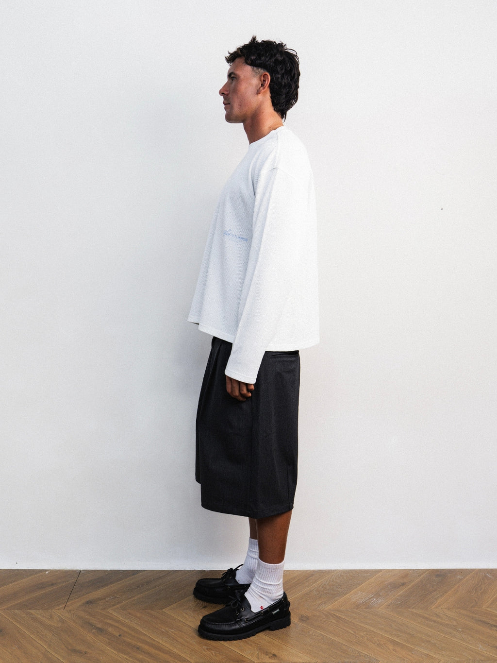 WIDE LEG PLEATED SHORT