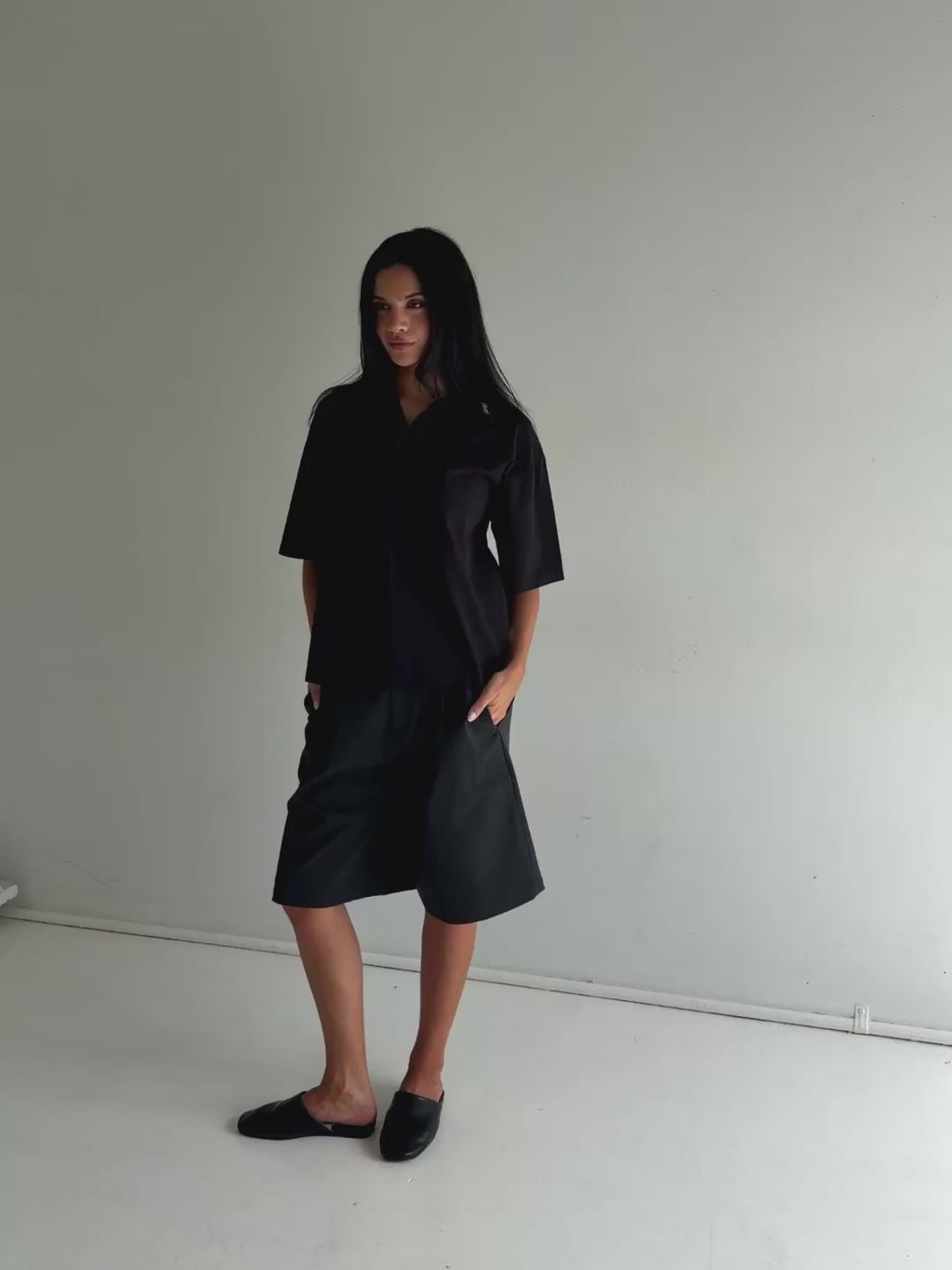 WIDE LEG PLEATED SHORT